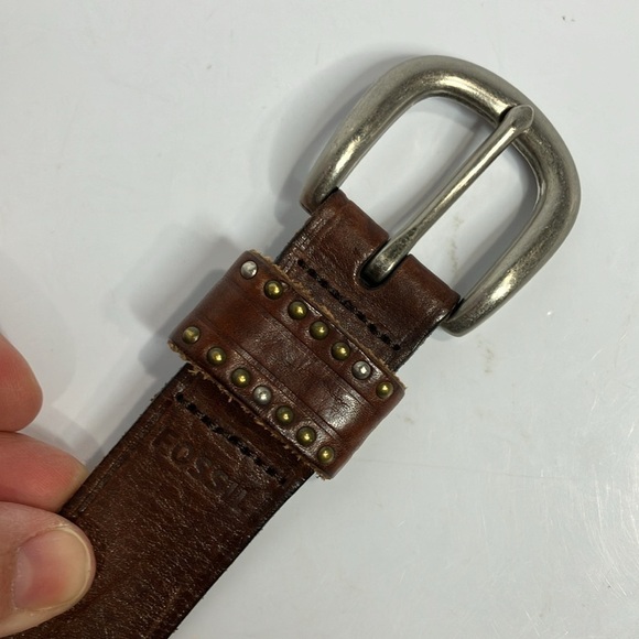Fossil studded genuine leather belt size medium - Picture 4 of 6